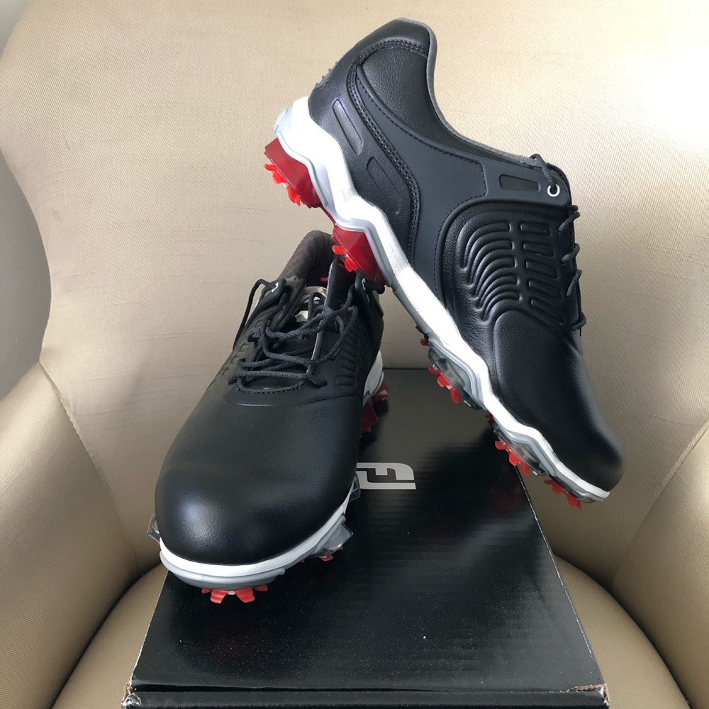 Brand New Footjoy Golf Shoes